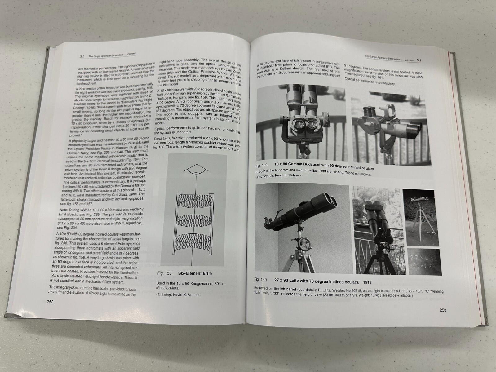 Militärische Ferngläser und Fernrohre: Military Binoculars and Telescopes