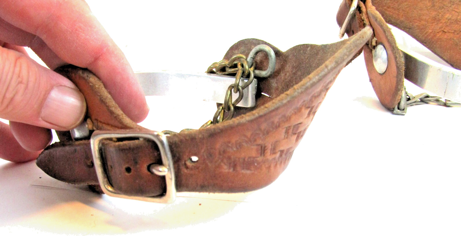 PAIR OF UNMARKED ENGRAVED ALUMINUM AIRPLANE METAL RIDING SPURS W/ STRAPS