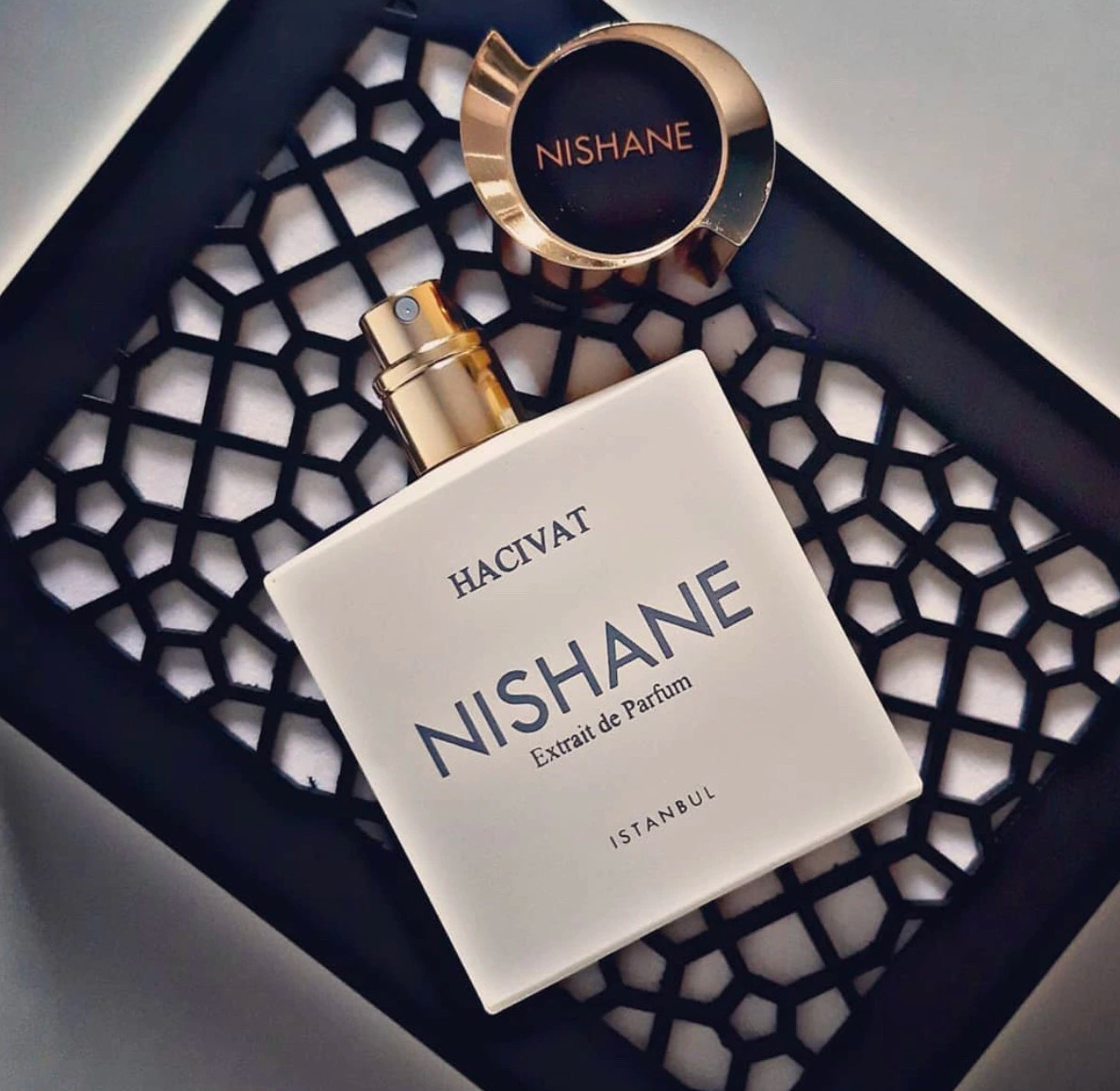 Nishane Hacivat Extrait de Parfum Spray 3.38 oz Unisex Perfume 100ml New Sealed