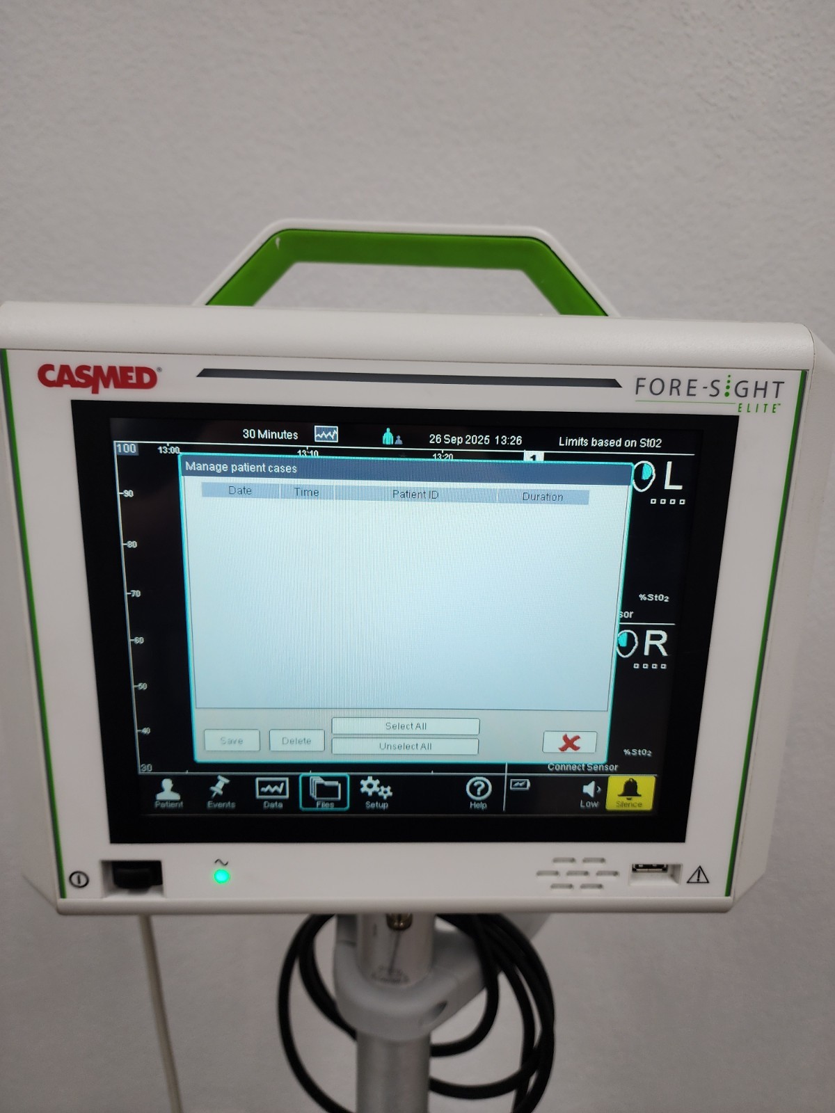 CasMed 01063000 Fore-Sight Elite Absolute Tissue Oximeter with Roller Stand