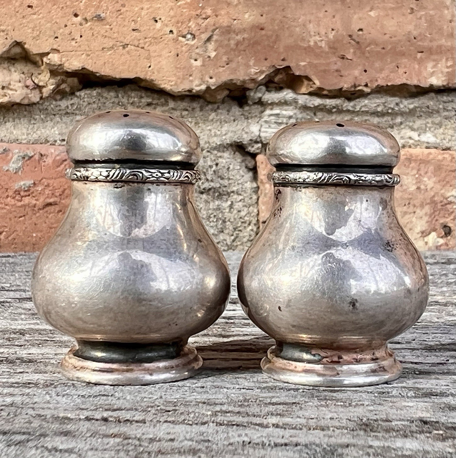 Vintage Lot of 2 Lunt Treasure 756 Sterling Silver Salt Pepper Shakers RLB 38.7G
