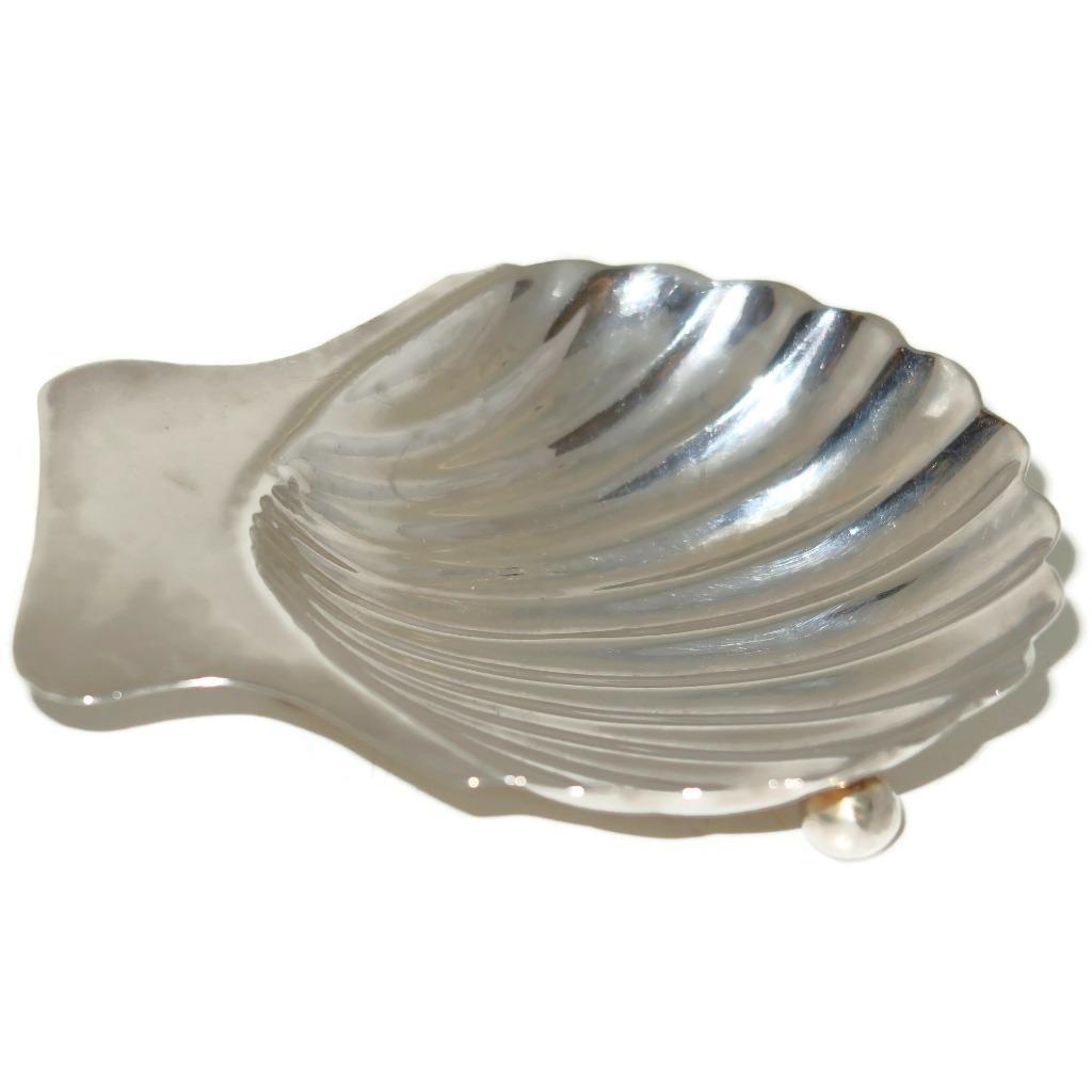 Mexico Maciel Sterling Silver Footed Shell Shape Master Salt Cellar, 2 3/4"