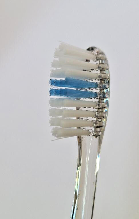 (12) Oral B Indicator 30 Compact SMALL head Soft Toothbrushes BEST PRICE!