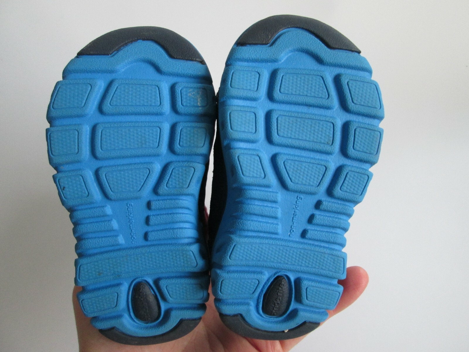 STRIDE RITE Winter Snow Boots Size 4 Sneaker Boot Red Spider-Man Made 2 play M2P