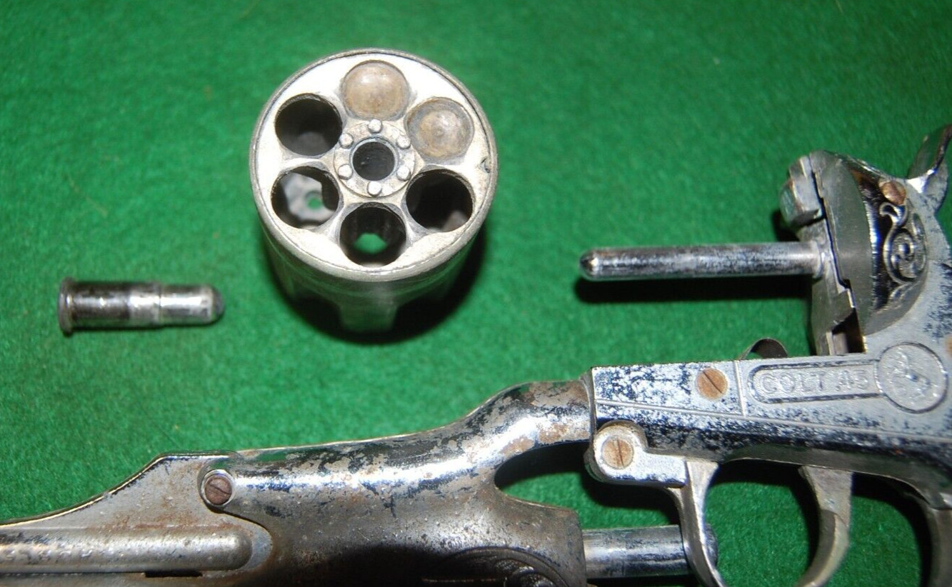 VINTAGE 1950s HUBLEY REPLICA COLT 45 TOY CAP GUN USED L1