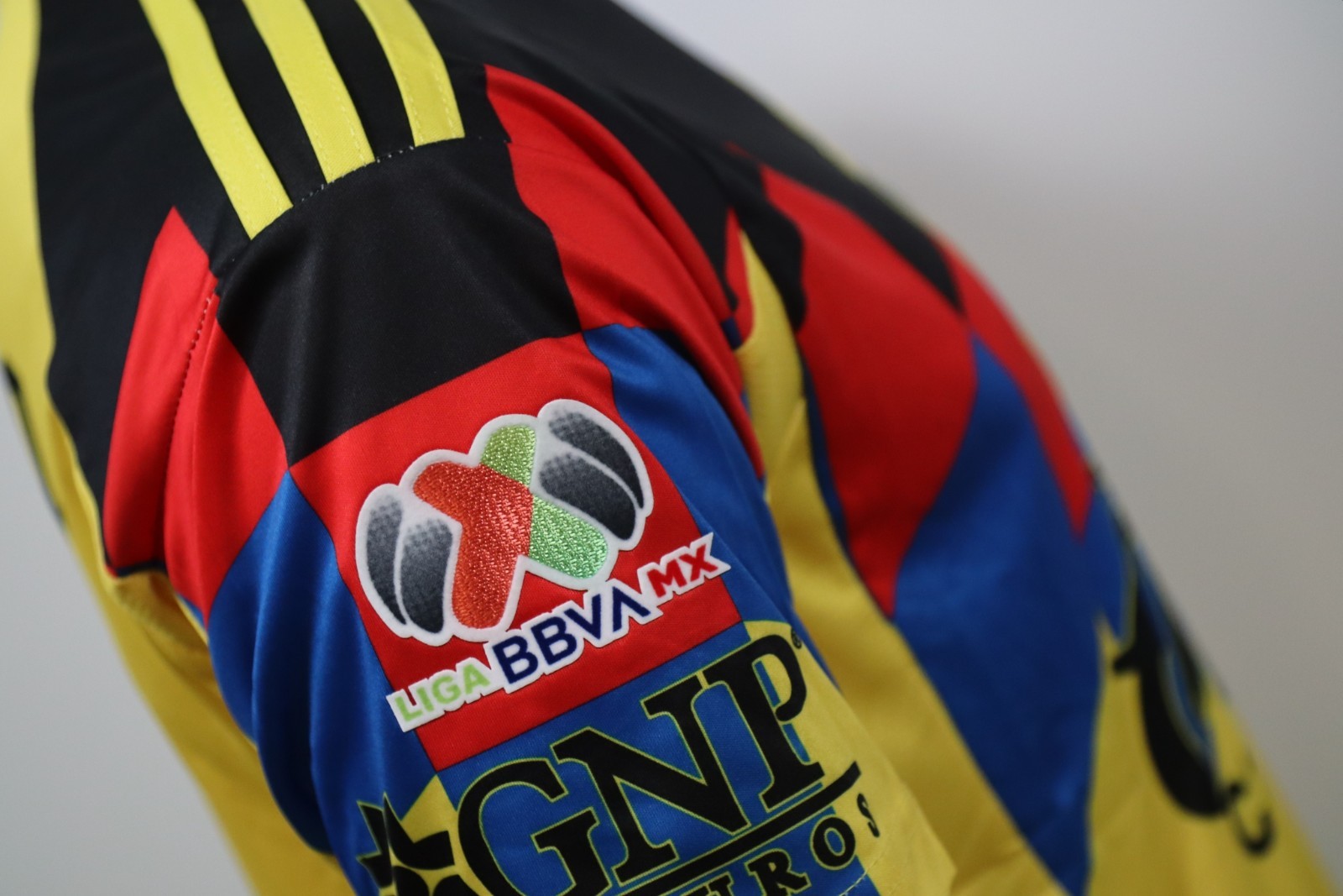 CLUB AMERICA LOCAL 25/26 MX PATCH (TALLA REDUCIDA LEER LA DISCRIPCION)