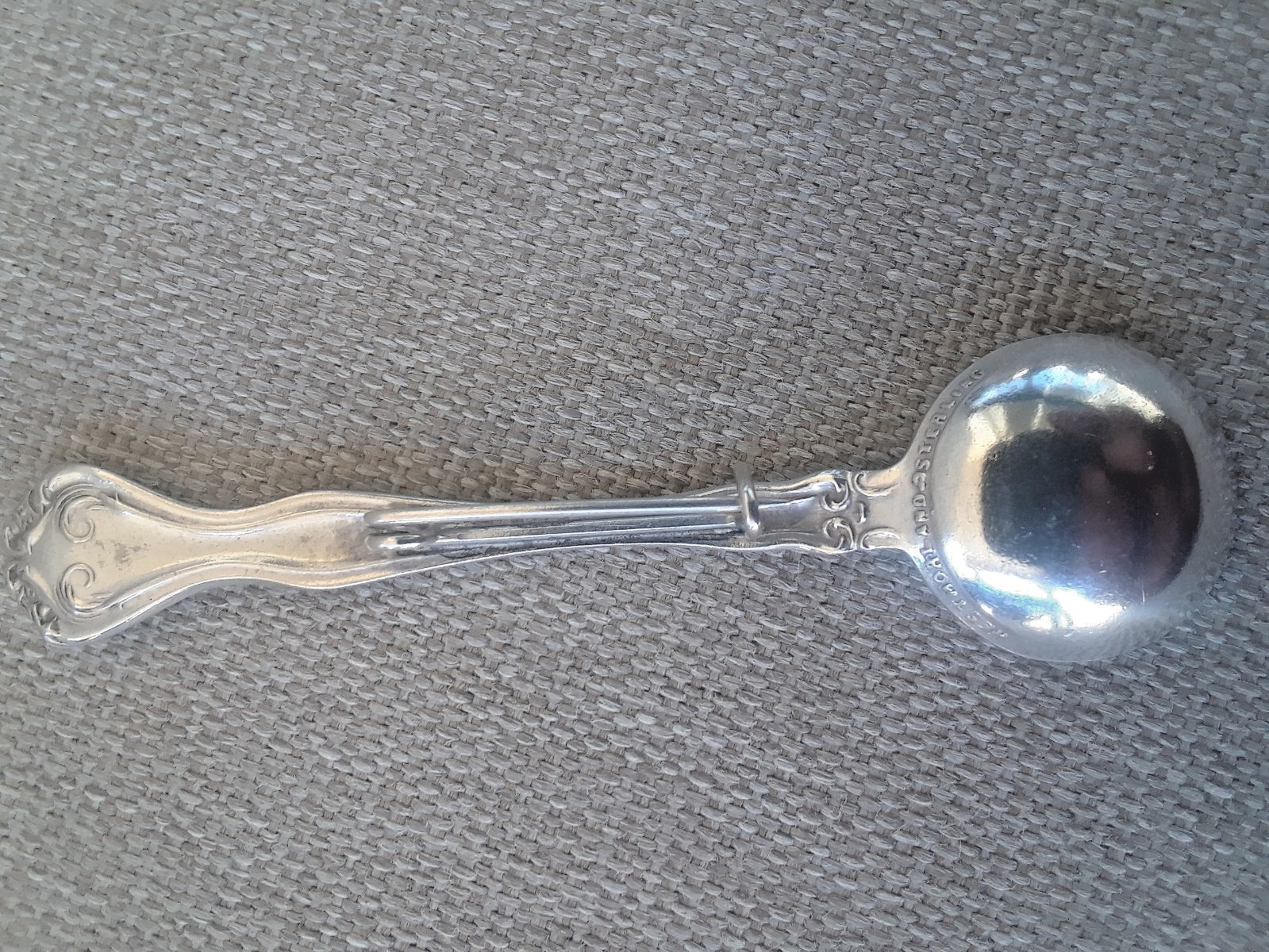 1940 WESTMORELAND George & Martha Washington Sterling Silver Salt Spoon Brooch
