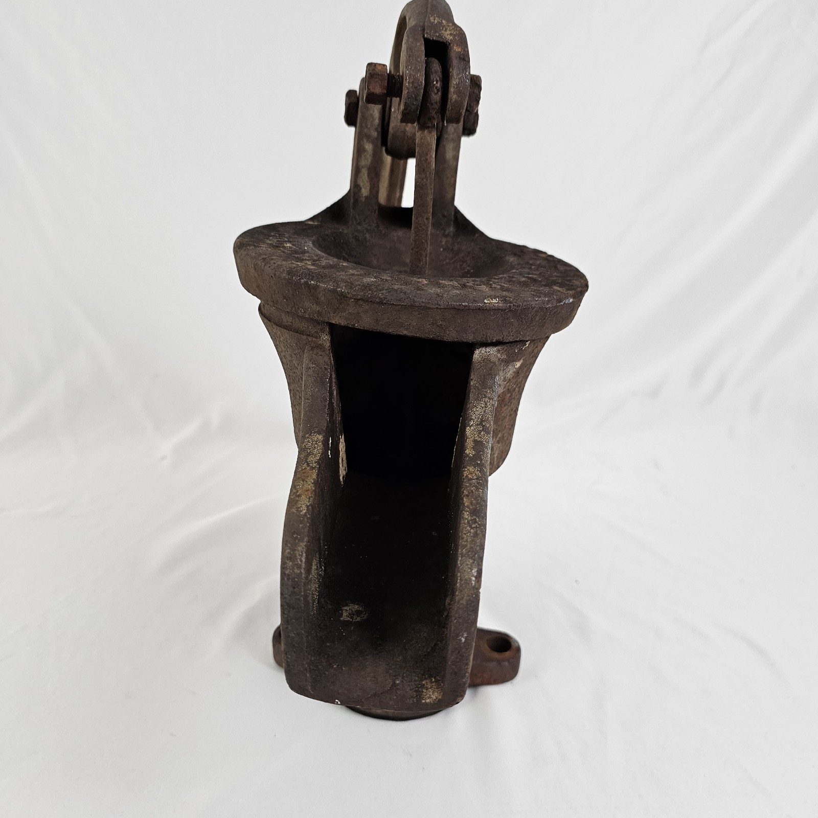 Goulds Seneca Falls Cast Iron Hand Pump Water Well Antique