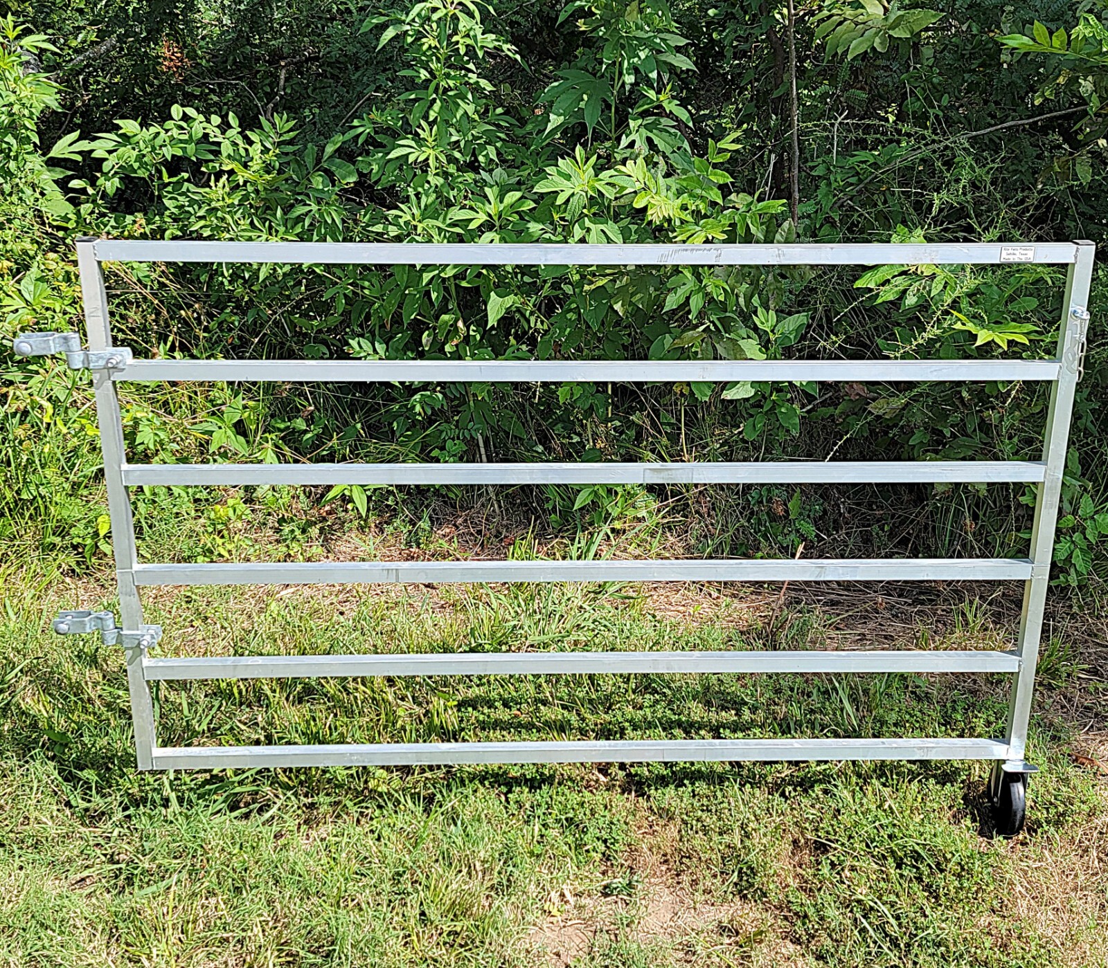 11 PACK OF ALUMINUM 5 Ft LONG 6 RAIL 40" SHEEP & GOAT PANELS & 1 GATE PEN ARENA