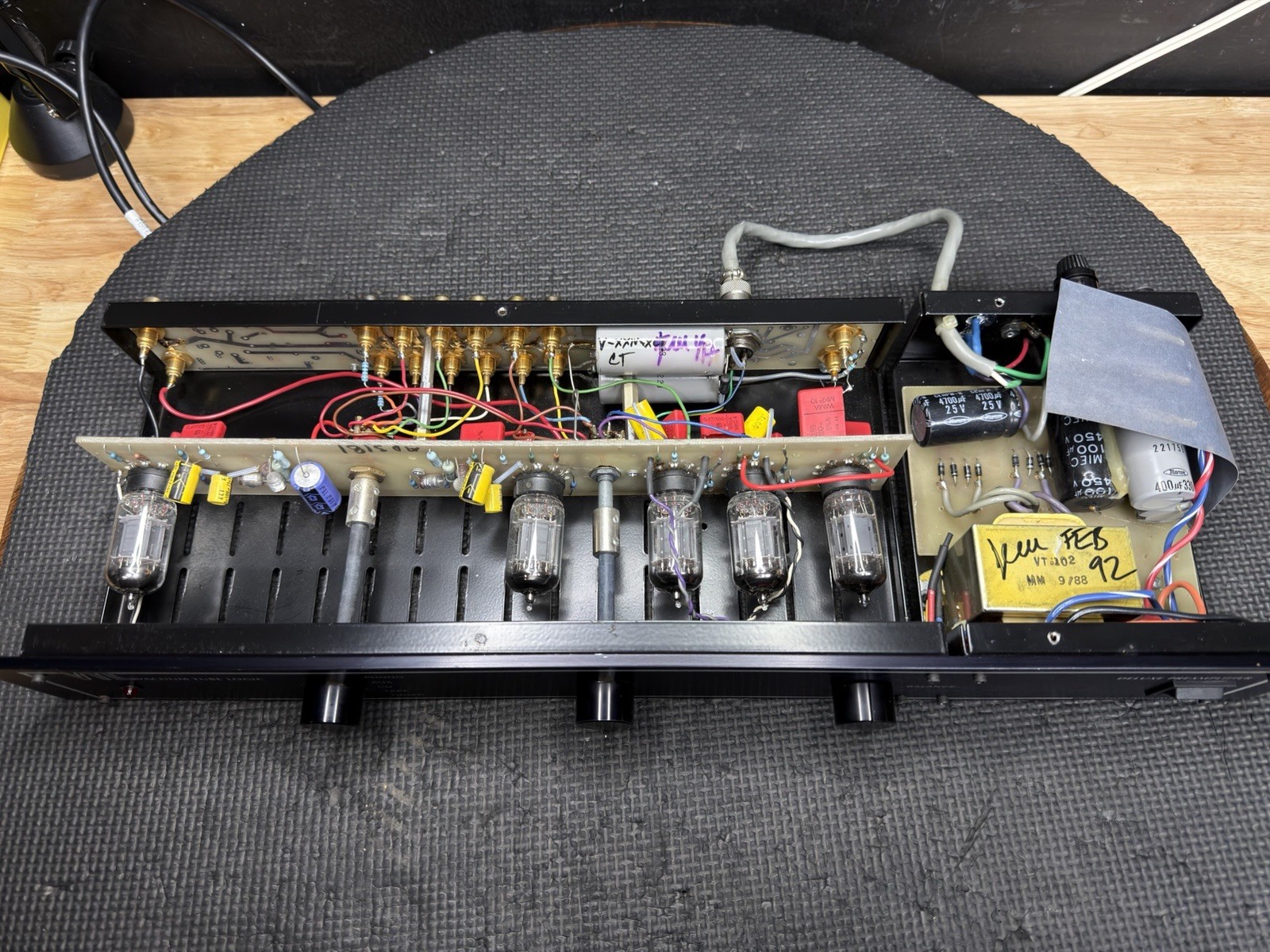 VTL Deluxe M/M Vacuum Tube Logic Preamplifier Designed By David Manley