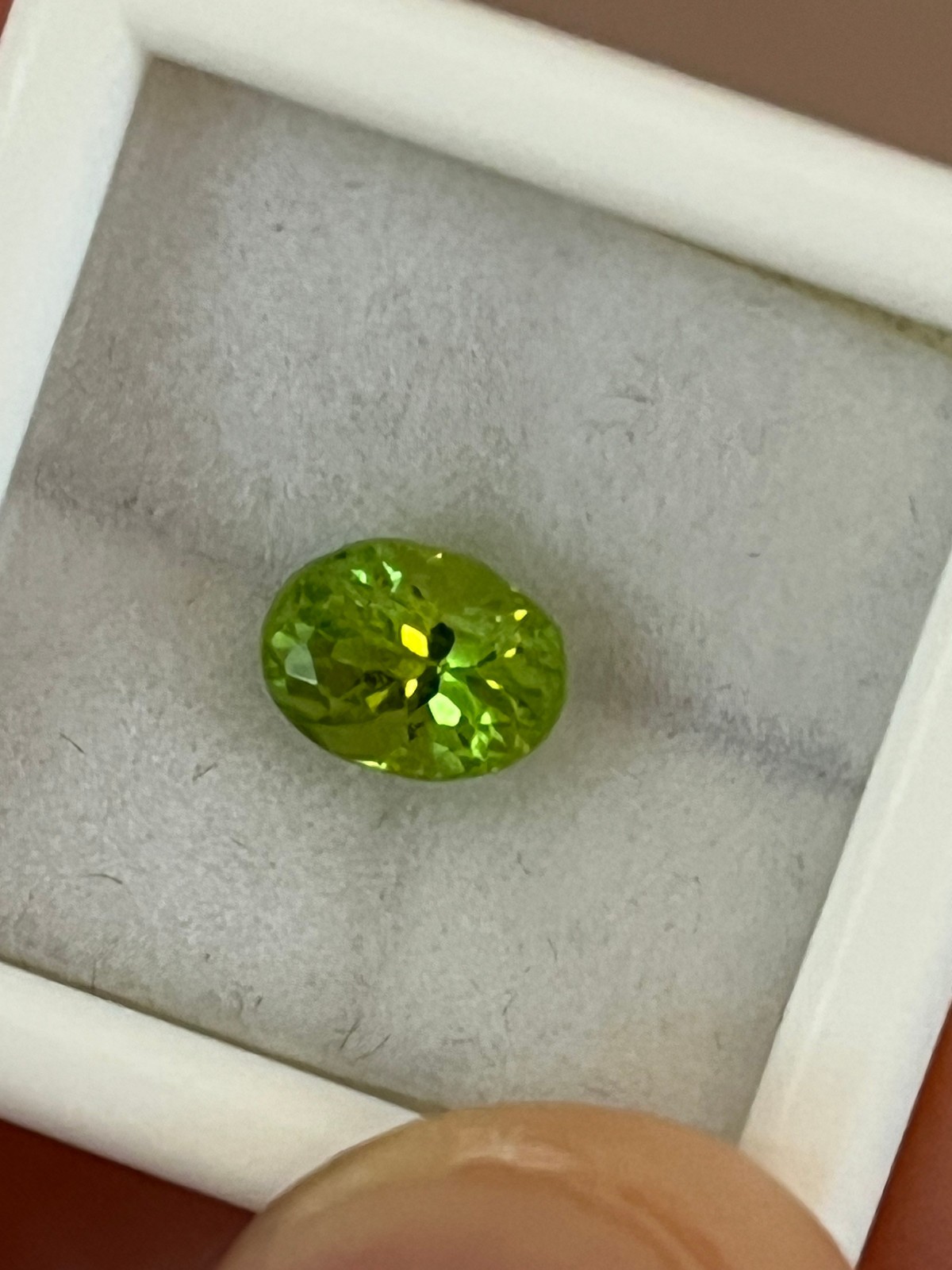.90ct Green San Carlos Gila Co. Arizona Peridot *PERFECT FOR ARTS & CRAFTS*