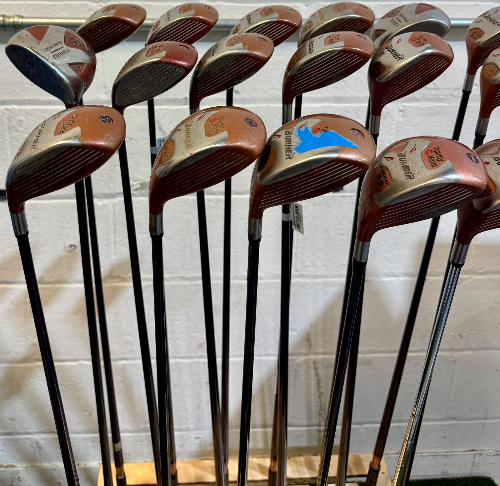 Wholesale Lot of 30 Golf Clubs - TaylorMade Drivers