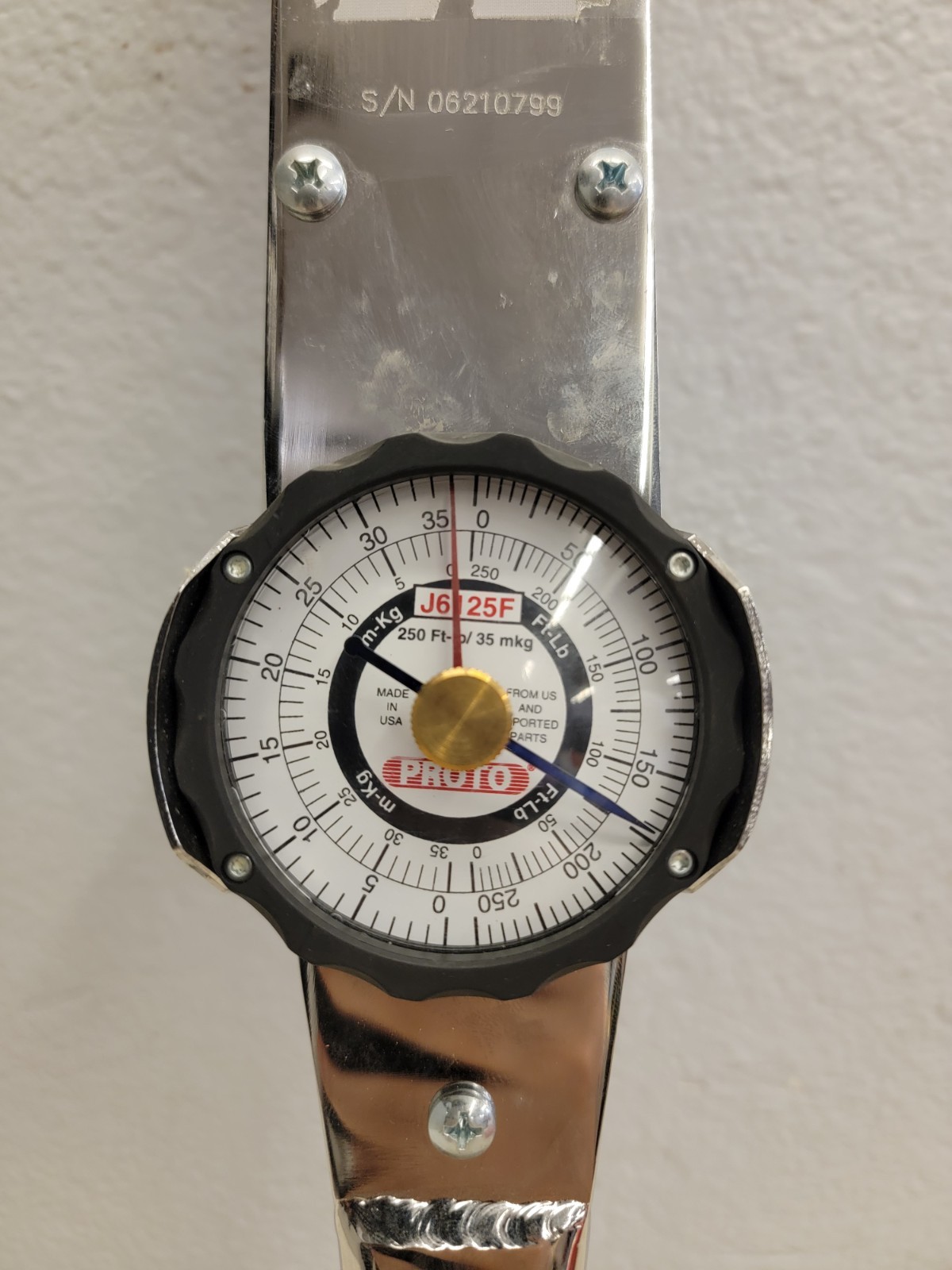 Proto J6125F Dial Torque Wrench Range 0-250 FT. LB. 1/2" Drive USED Once