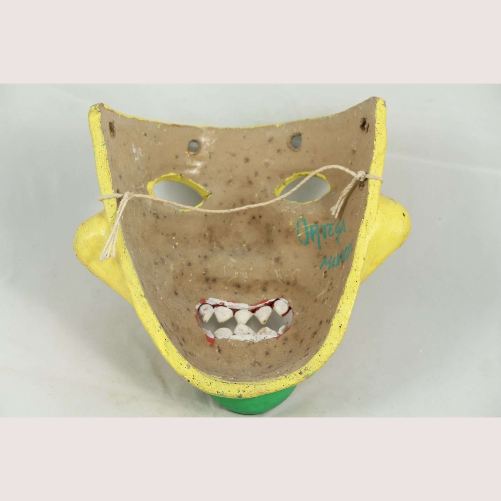 Vintage Mexican Ceramic Hanging Lizard Mask Ortega, Yellow
