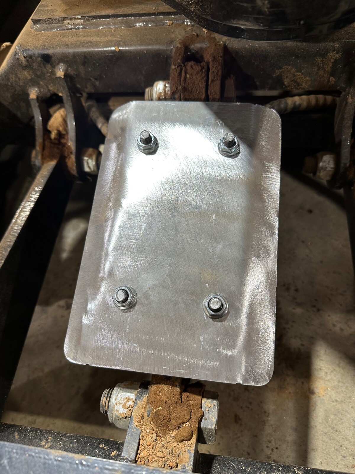 Mini Excavator Track Drive Motor Line Guard Front Ram Chinese 1 Ton Cover China