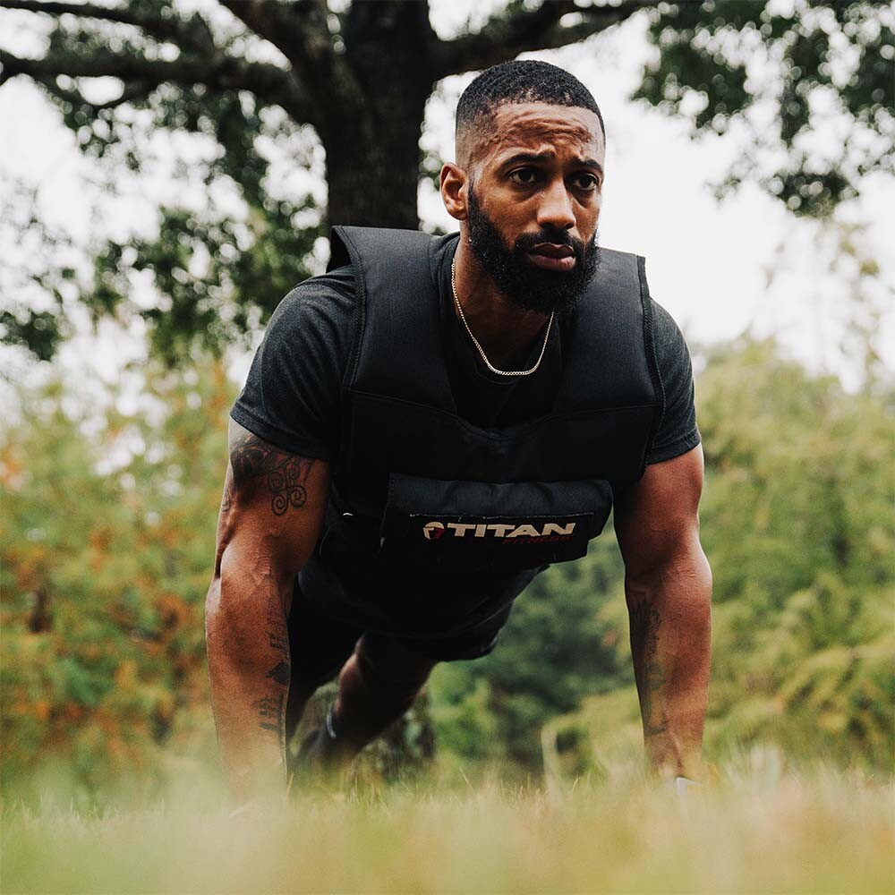 Titan Fitness Elite Series 30 LB Adjustable Weight Vest, (12) 2.5 LB Ingots