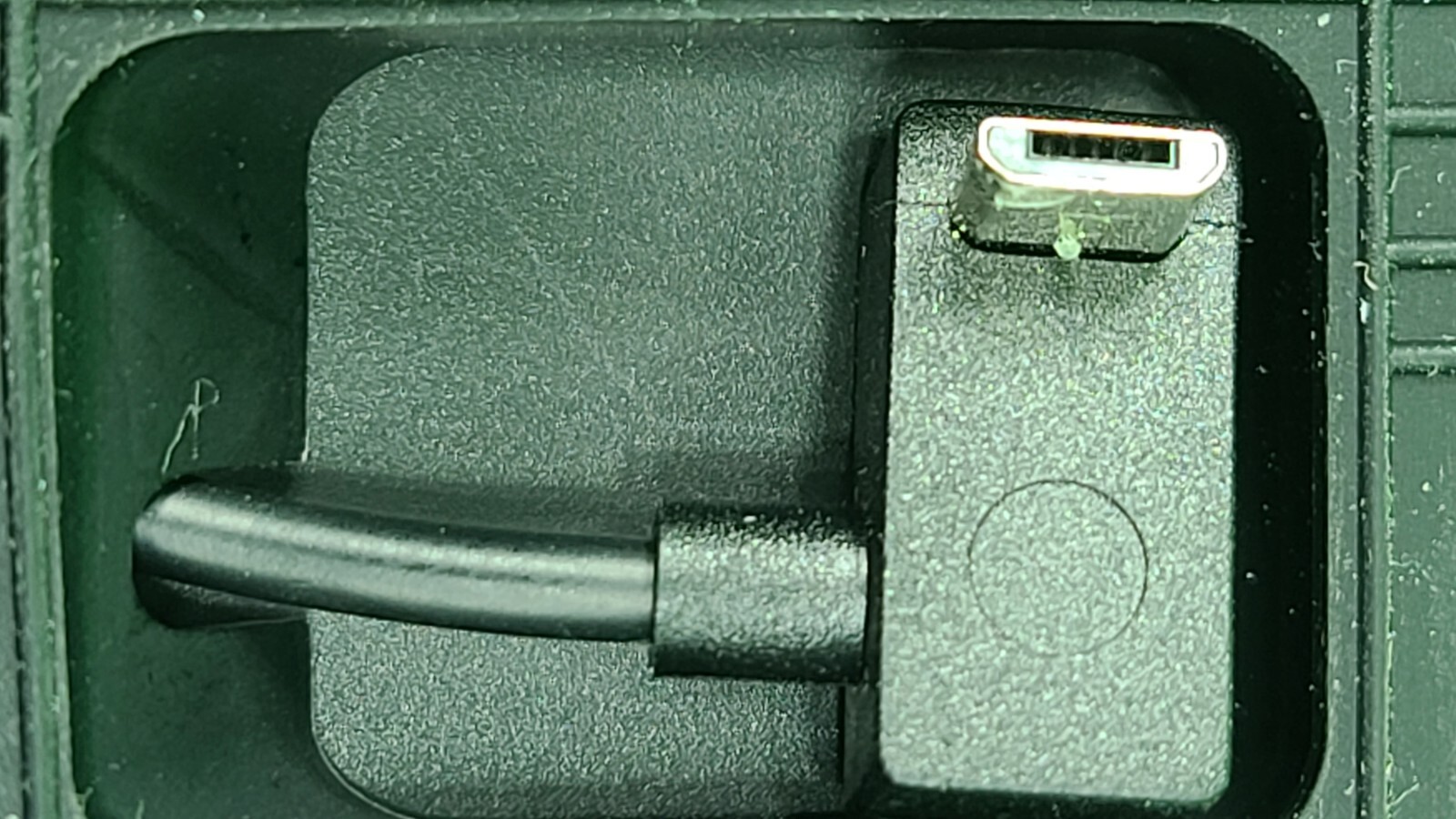 Ring 5AT3S7 Black Solar Charger Ring Battery Video Doorbell Micro USB