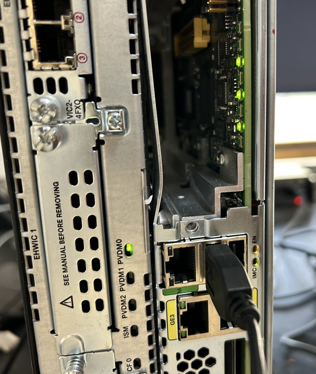 Cisco UCS-E160D-M2/K9 V01 HDD 32GB RAM w/ Xeon E5-2418L V2 @ 2.00 GHz