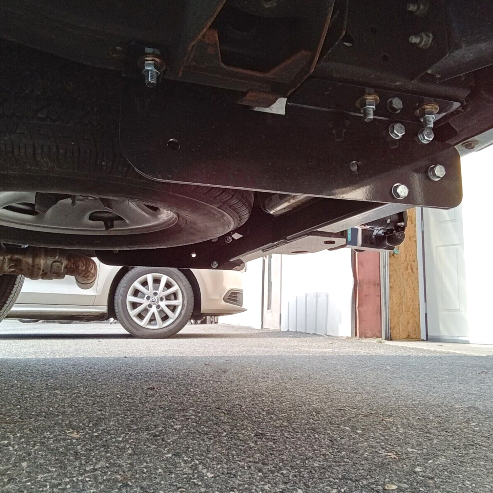 Trailer Tow Hitch Class 3 For 1996-2024 Chevy Express GMC Savana 1500 2500 3500