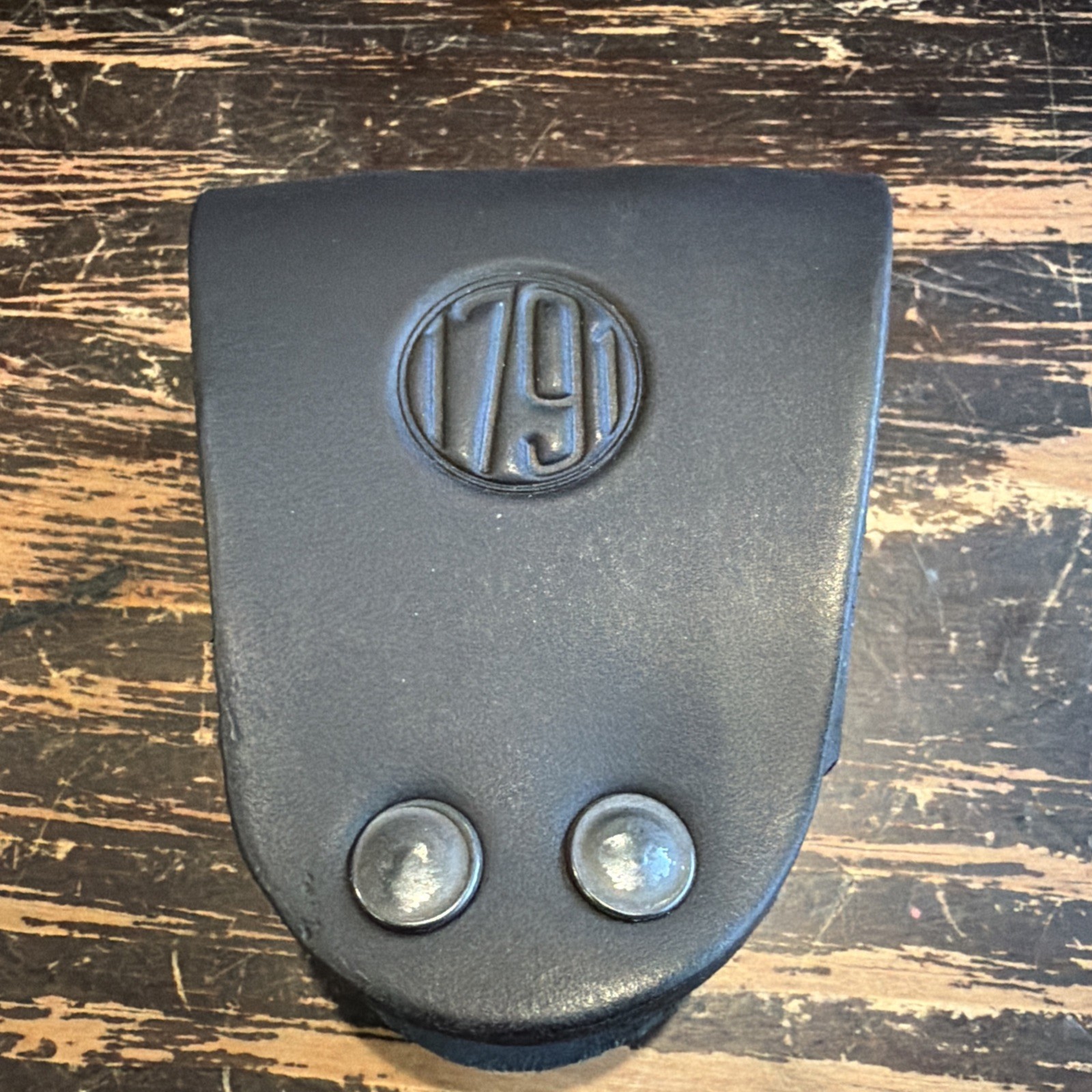 Handcuff Holster, Open Top Hand Cuff Holders for Duty Belt, Handcrafted Leath...