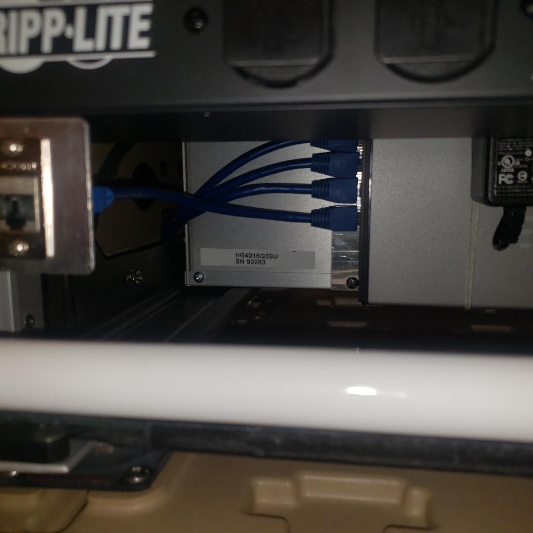 Cerdec ? Army Military Communications 16 Channel Chatterbox