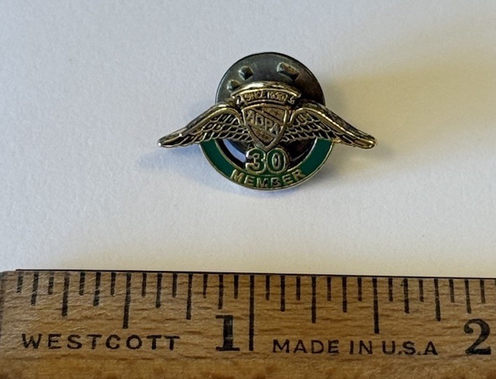 Lot of 4 Vintage AOPA Aviation Lapel Pins Wings Member Staff Pilot Badges