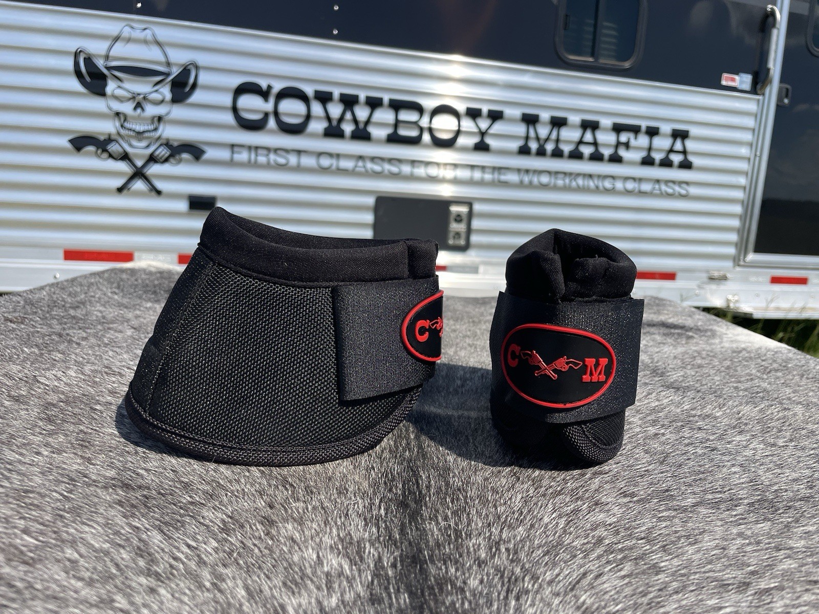 CM SureStep Bell Boots Black MEDIUM