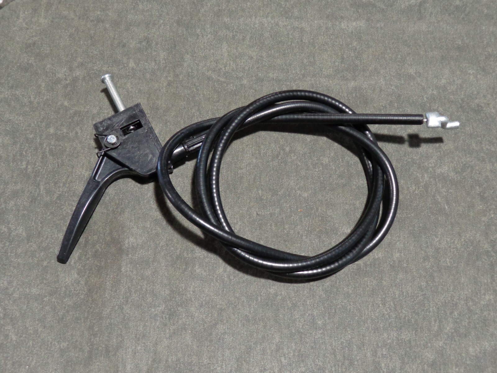 EARTHQUAKE TWO MAN AUGER 9801 THROTTLE CABLE AND TRIGGER GENUINE OEM ARDISAM