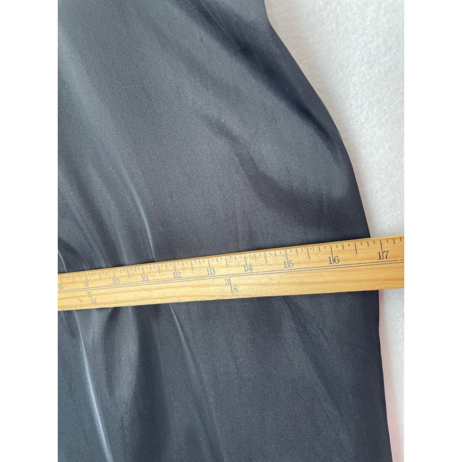 Vanity Fair Full Slip Langerie Dress Women 36 Black Lace Trim Vintage 10-103