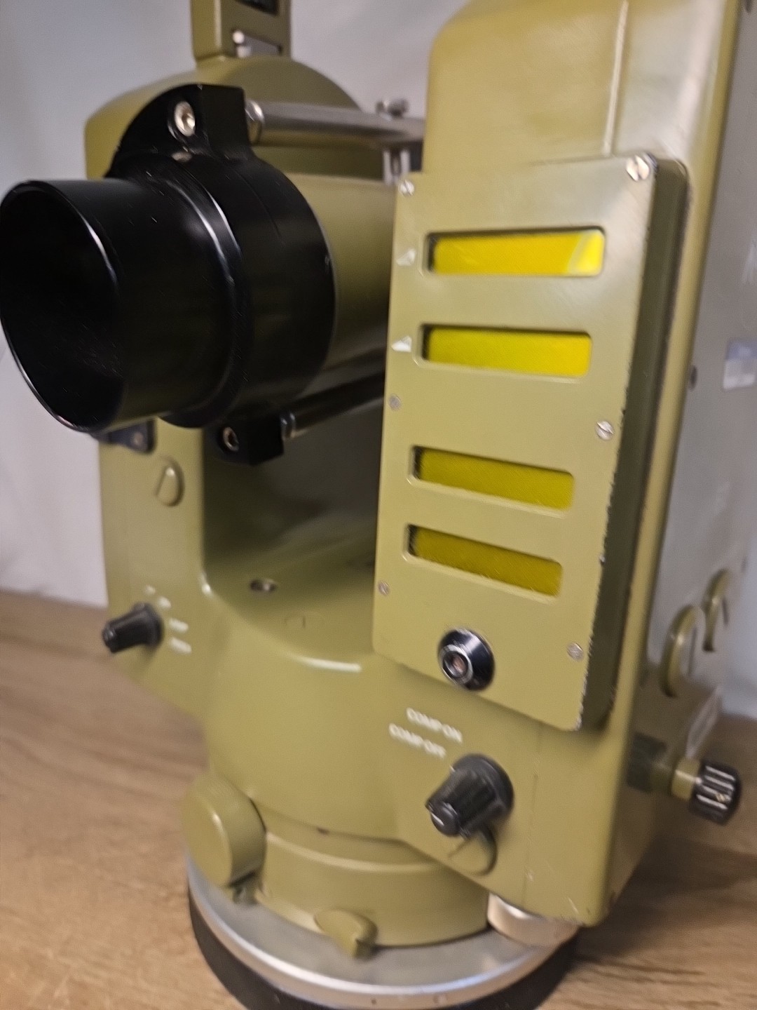 Theodolite Kern Swiss E2 Vintage Kern's Precision Surveyor Alignment Instrument