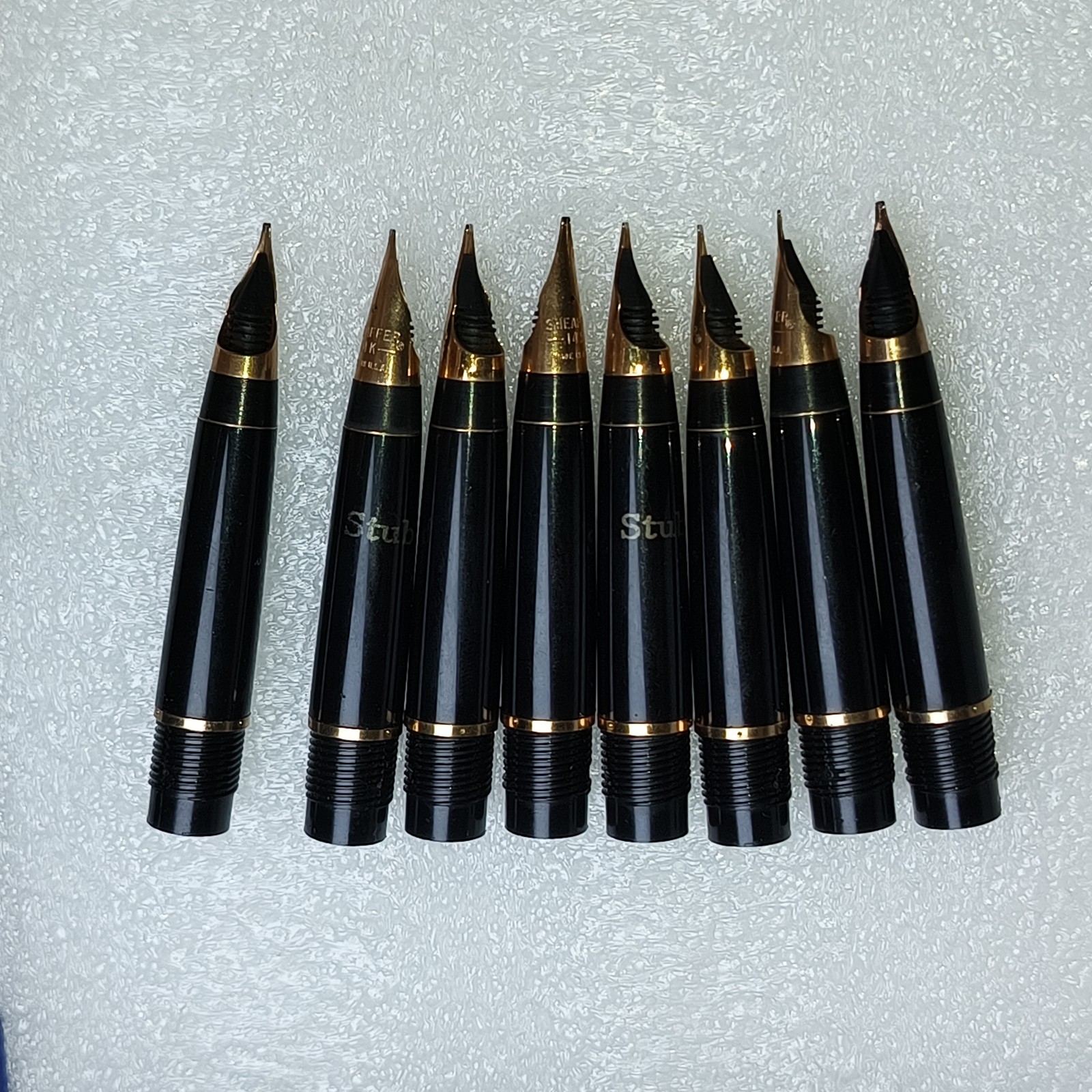 (1) Sheaffer Triumph Solid 14K Gold Stub Nib Unit, Section & Feed Touchdown Era