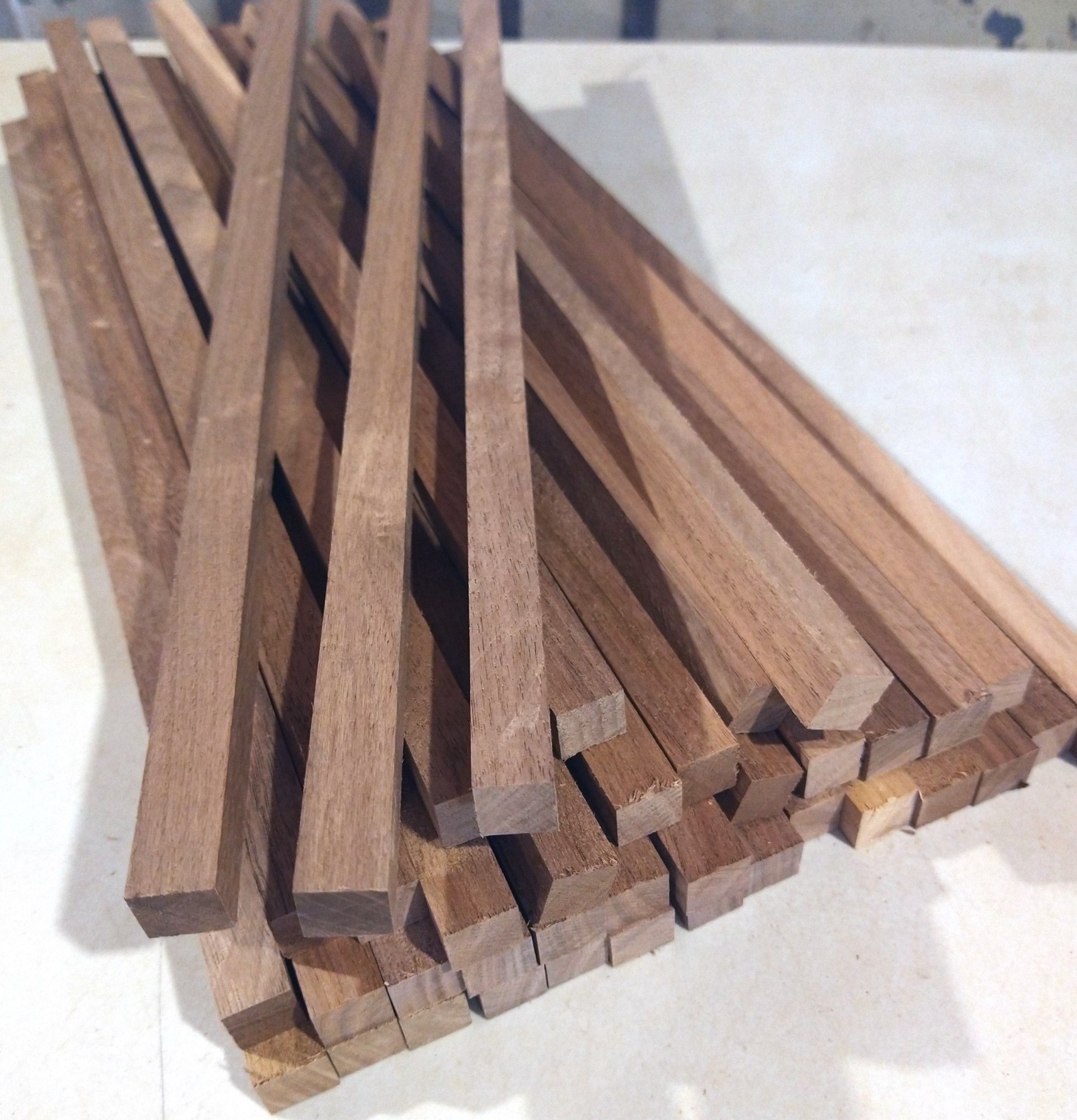 1/2" x 1/2" x 16" - 40 BLACK WALNUT Square Wood Dowels DIY Models Doll House S4S
