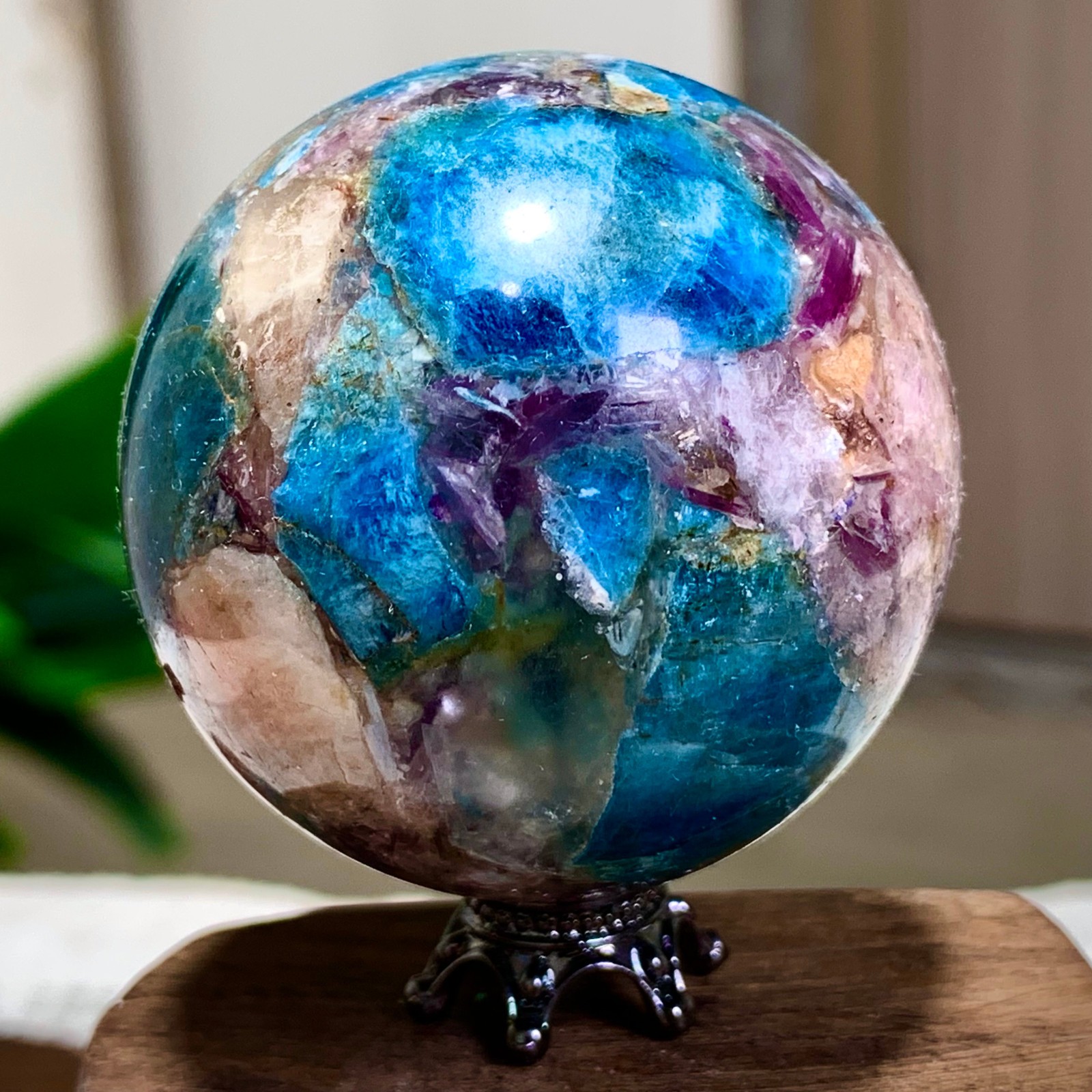 128G Natural Blue Aptite +Sun Stone purple lepidolite Sphere mineral sample