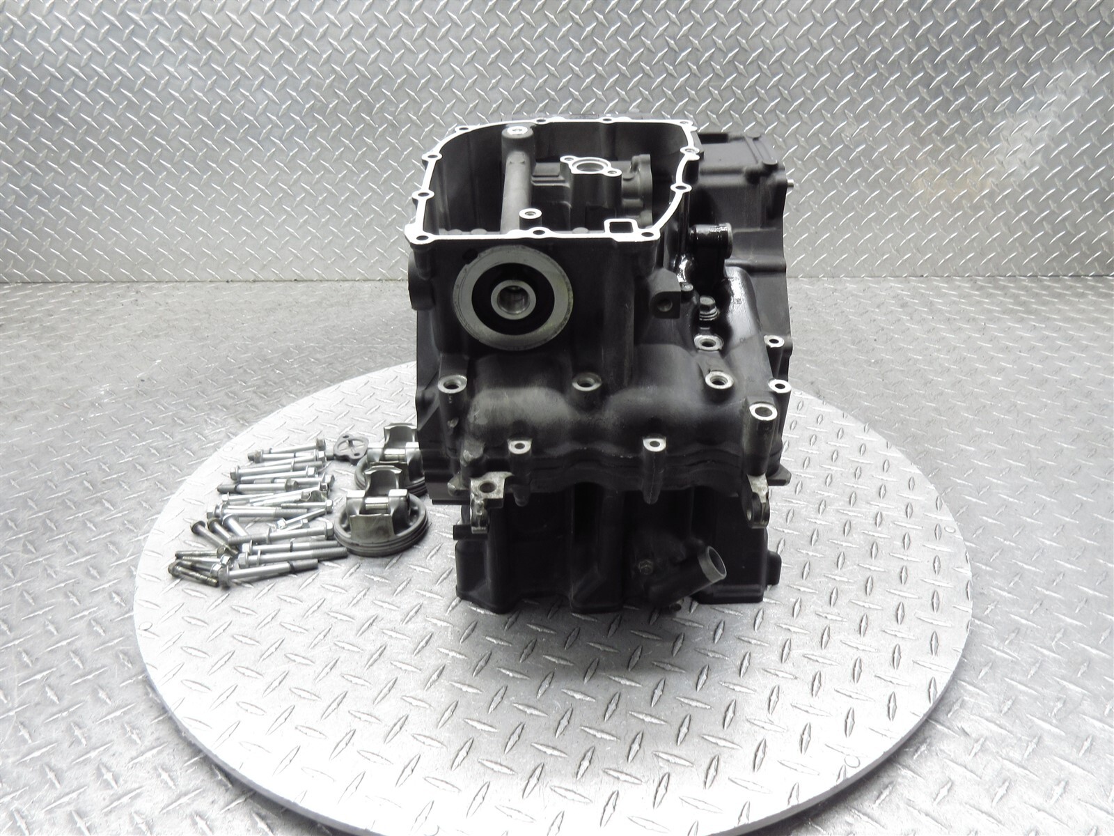 2016 15-17 Yamaha FZ07 FZ7 Crankcase Crank Case Engine Motor Block Piston Lot