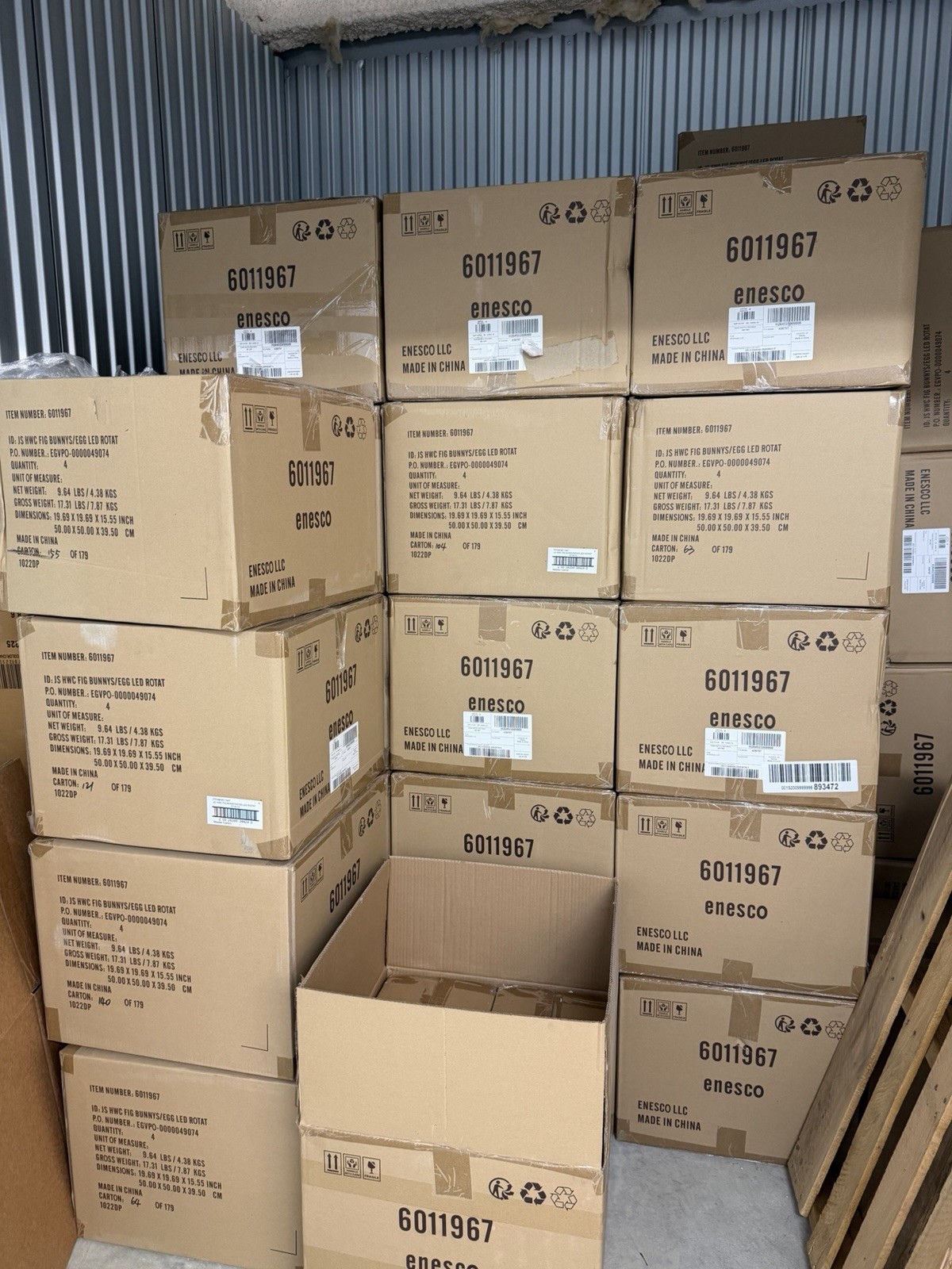 Jim Shore Heartwood Creek 11” Lighted Rotating Easter Bunny Couple Figurine