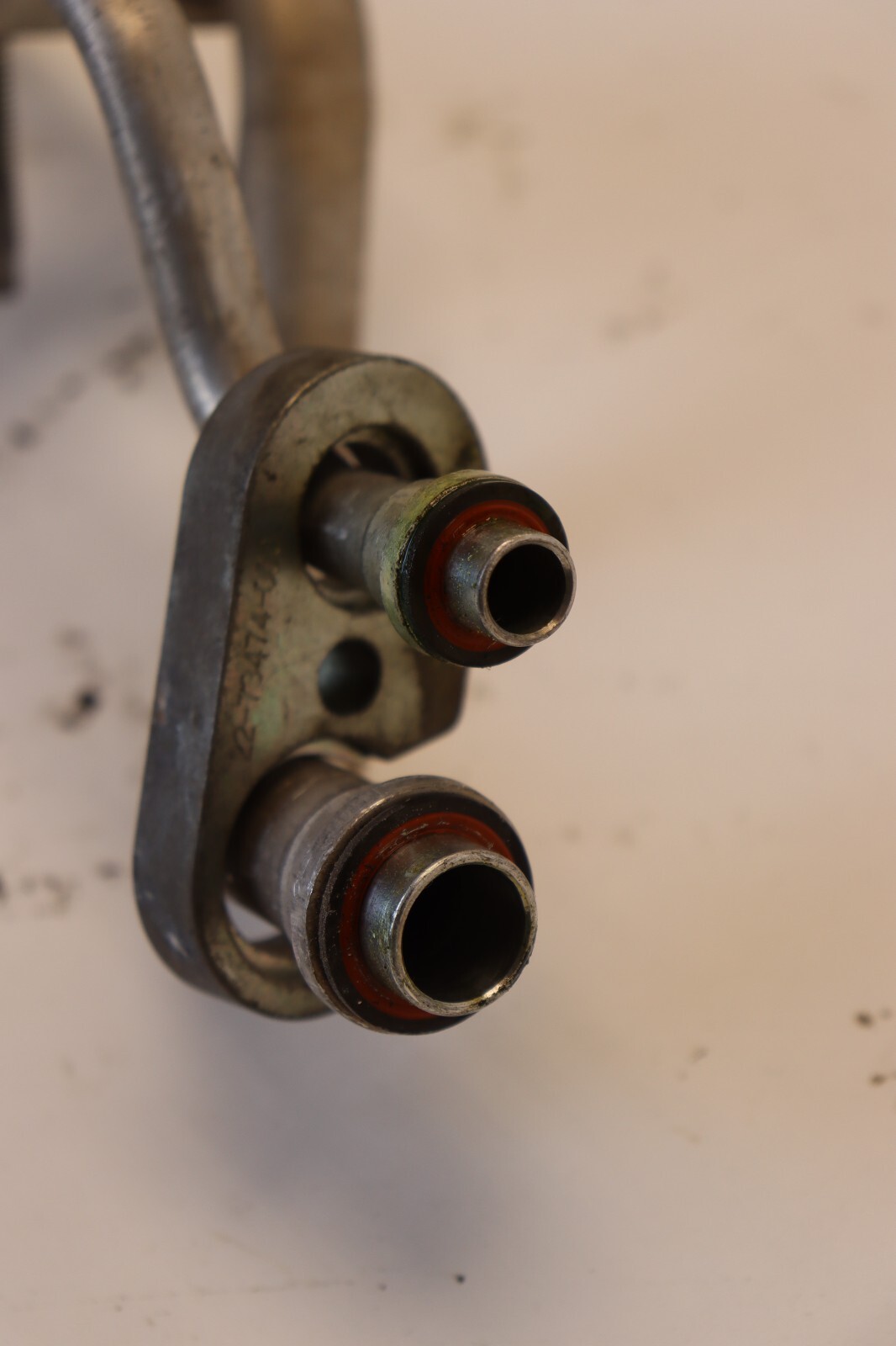 18-23 FREIGHTLINER CASCADIA 126 AC JUNCTION BLOCK LINE HOSE A22-73447-000 OEM