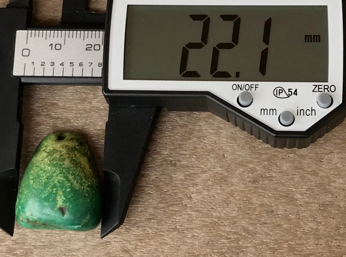 ANTIQUE LARGE TIBETAN TURQUOISE BEAD - BEAUTIFUL WORN PATINA - Approx. 12 gram