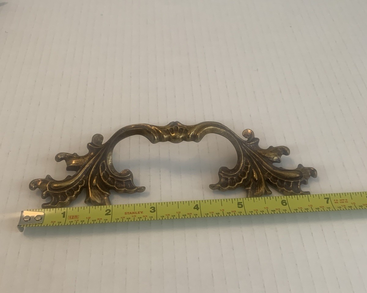 Vintage French Provincial Leaf Drawer Pull Handle No Screws