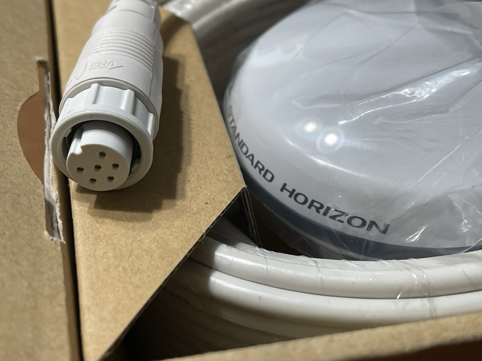 Standard Horizon SCU-31 GPS Smart Antenna NMEA 0183 Output