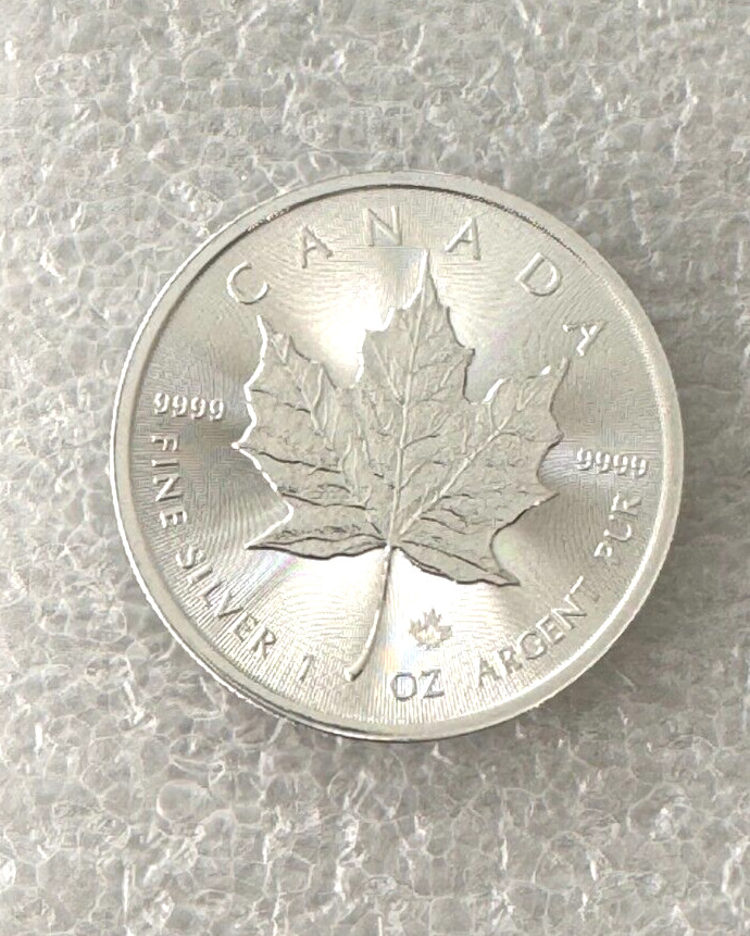 2025 Silver $5 Silver Canadian Maple Leaf 1 oz Brilliant Uncirculated