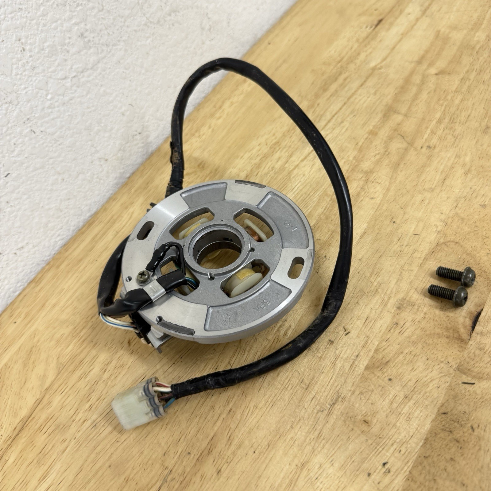 2008 Yamaha YZ85 YZ 85 OEM Stator Magneto Generator (02-18) #91