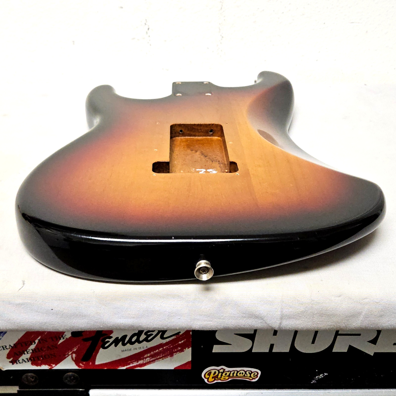 Fender USA Highway One Strat Alder Body Sunburst Satin Nitro Electric Guitar