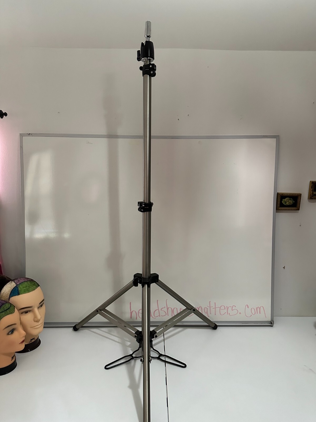 Cosmetology Tripod Stand w/ Carry Bag – Heavy Duty, Adjustable, 3-Section, Tools