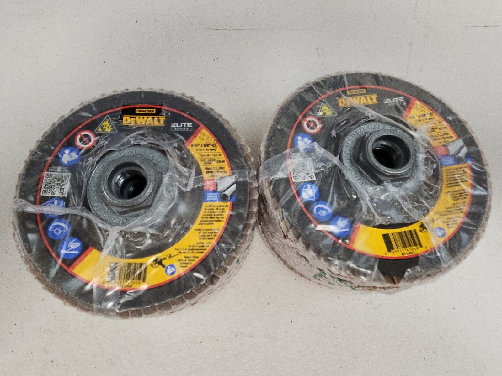 Dewalt DWA 8280 H 4 1/2" X 5/8-11" 40 Grit Ceramic Flap Disc 10 Pack NEW