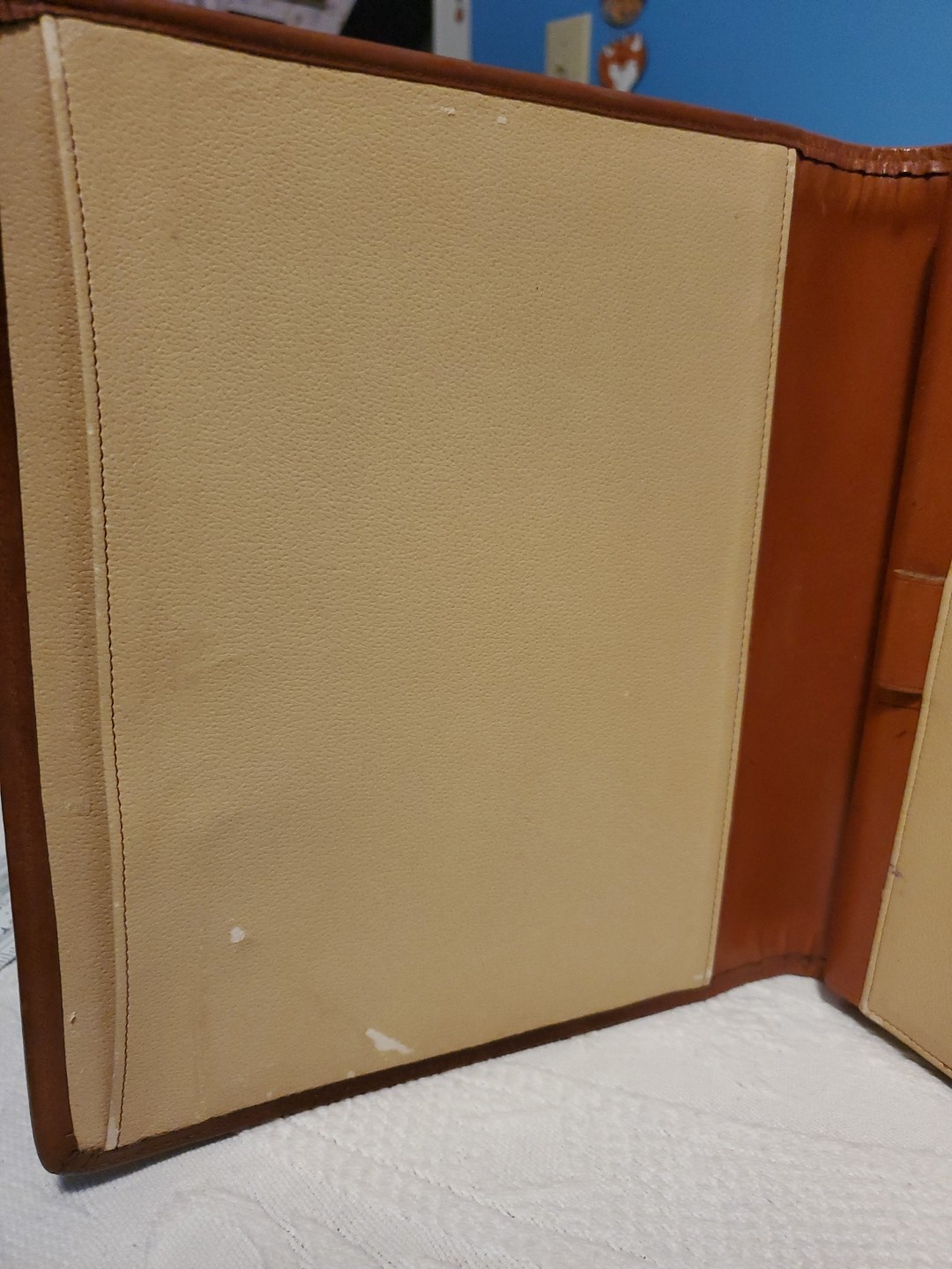 Dooney & Bourke Leather planner Organizer Folio Green/Brown, 8.5" X 9.5"