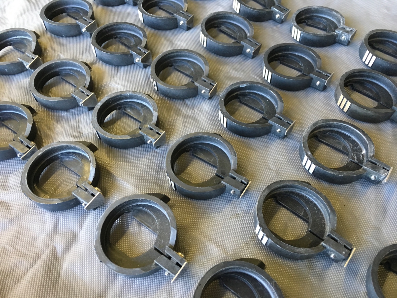 AV2000 Scott Voice Amp Amplifier Mounting Bracket P/N 804636-01