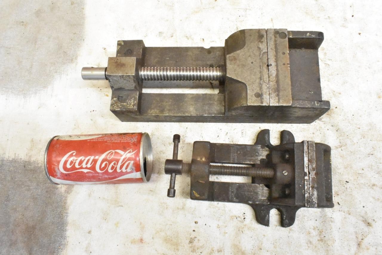 2 Vintage Machinist Vises Vise Craftsman 3"  & 4" no name