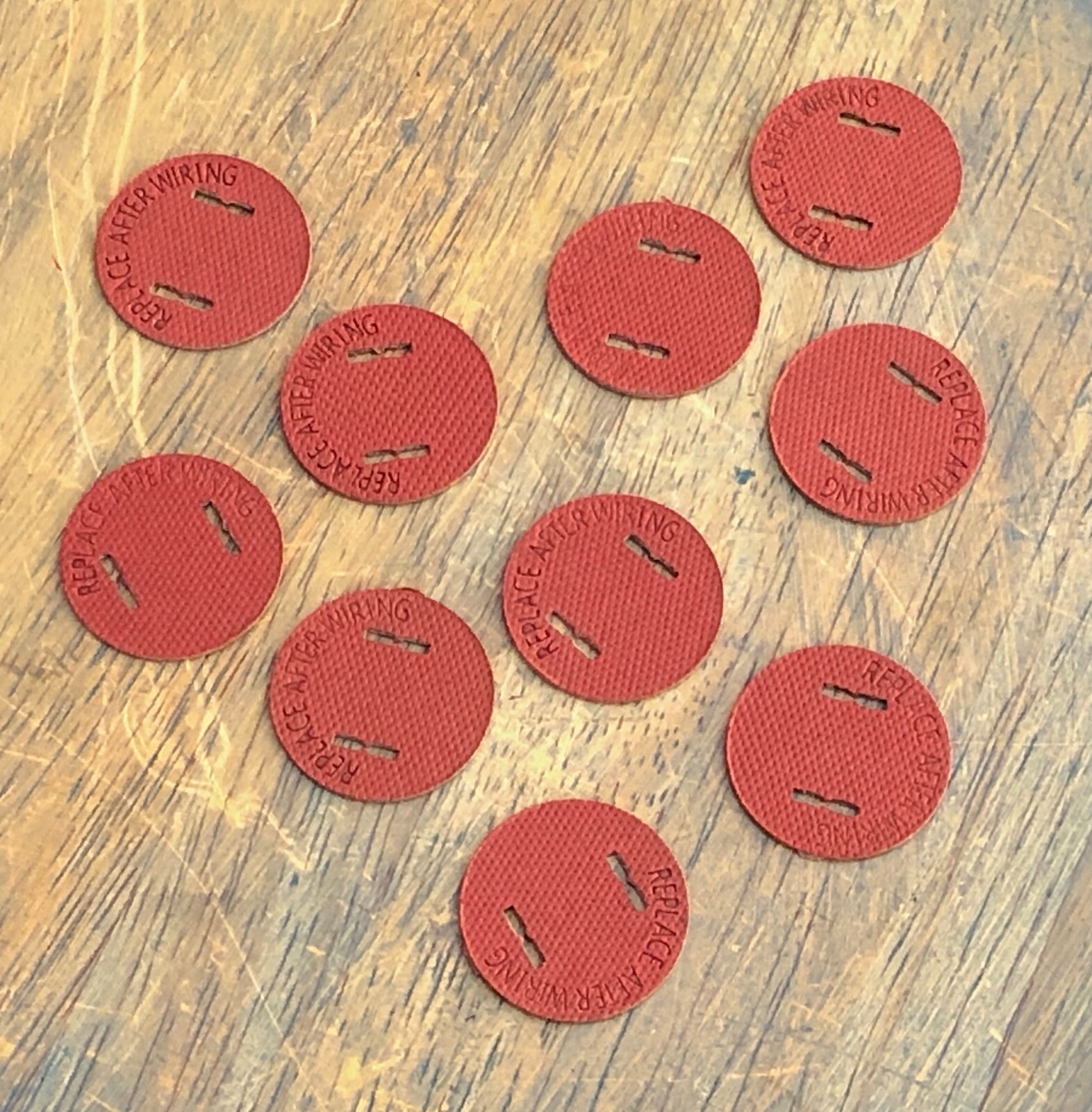 10 Round Insulator Discs - Paperboard plug cover, Red, vintage bakelite circluar