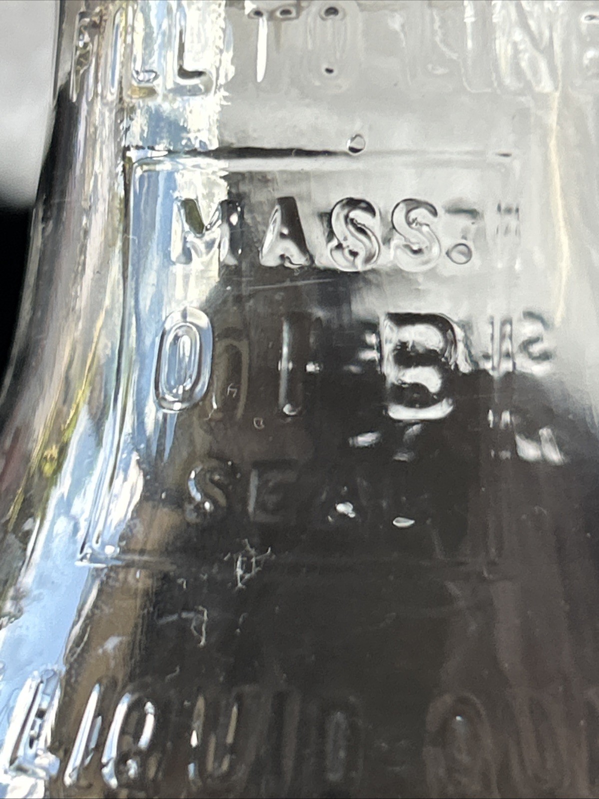 Vintage DOVER No. 80 Thumbprint 1-Quart Glass Oil Bottle w/ MASTER MFG Spout