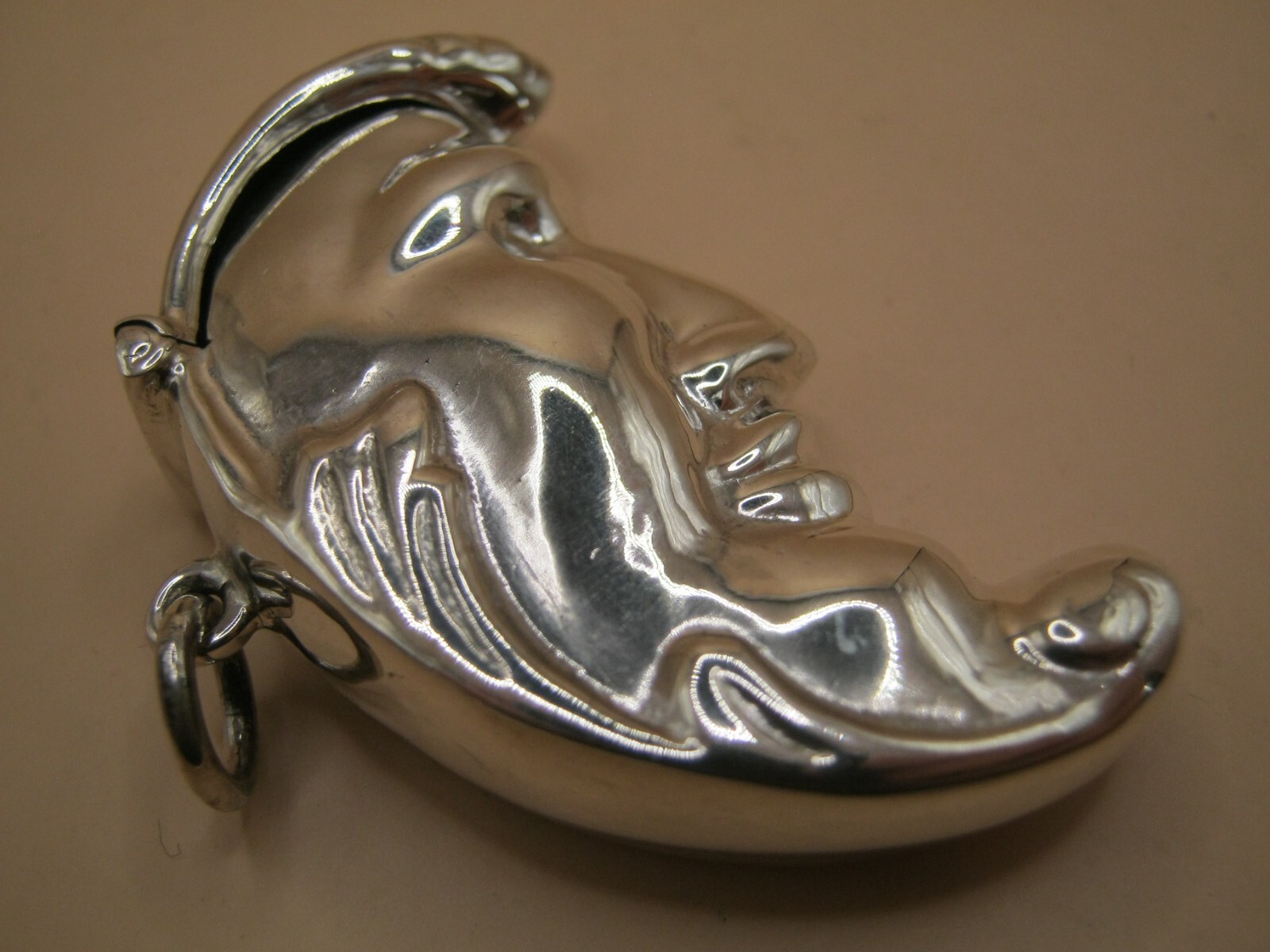 English Hallmarked Sterling Silver Man In The Moon Vesta Case Box Locket